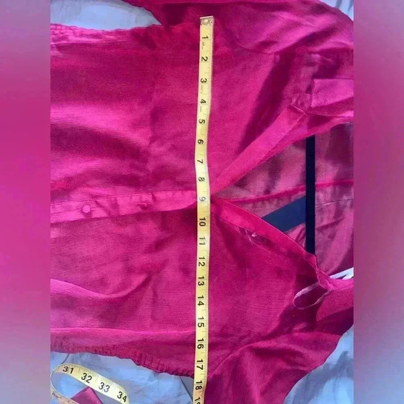 Lulu’s Sheer Button Down Women’s Large Shirt - Picture 4 of 4